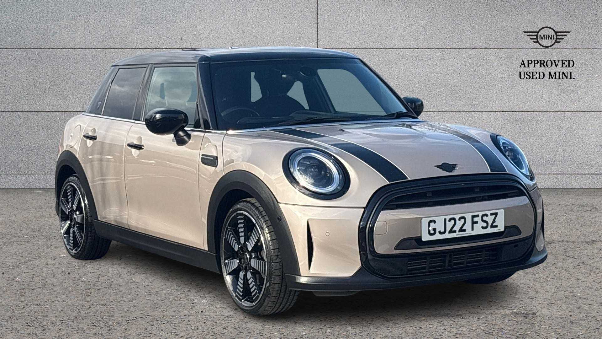 Main listing image - MINI Hatchback 5dr