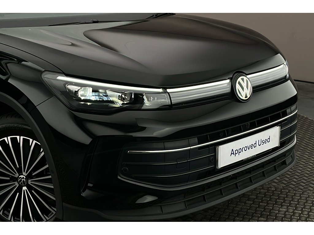 Main listing image - Kia Stonic