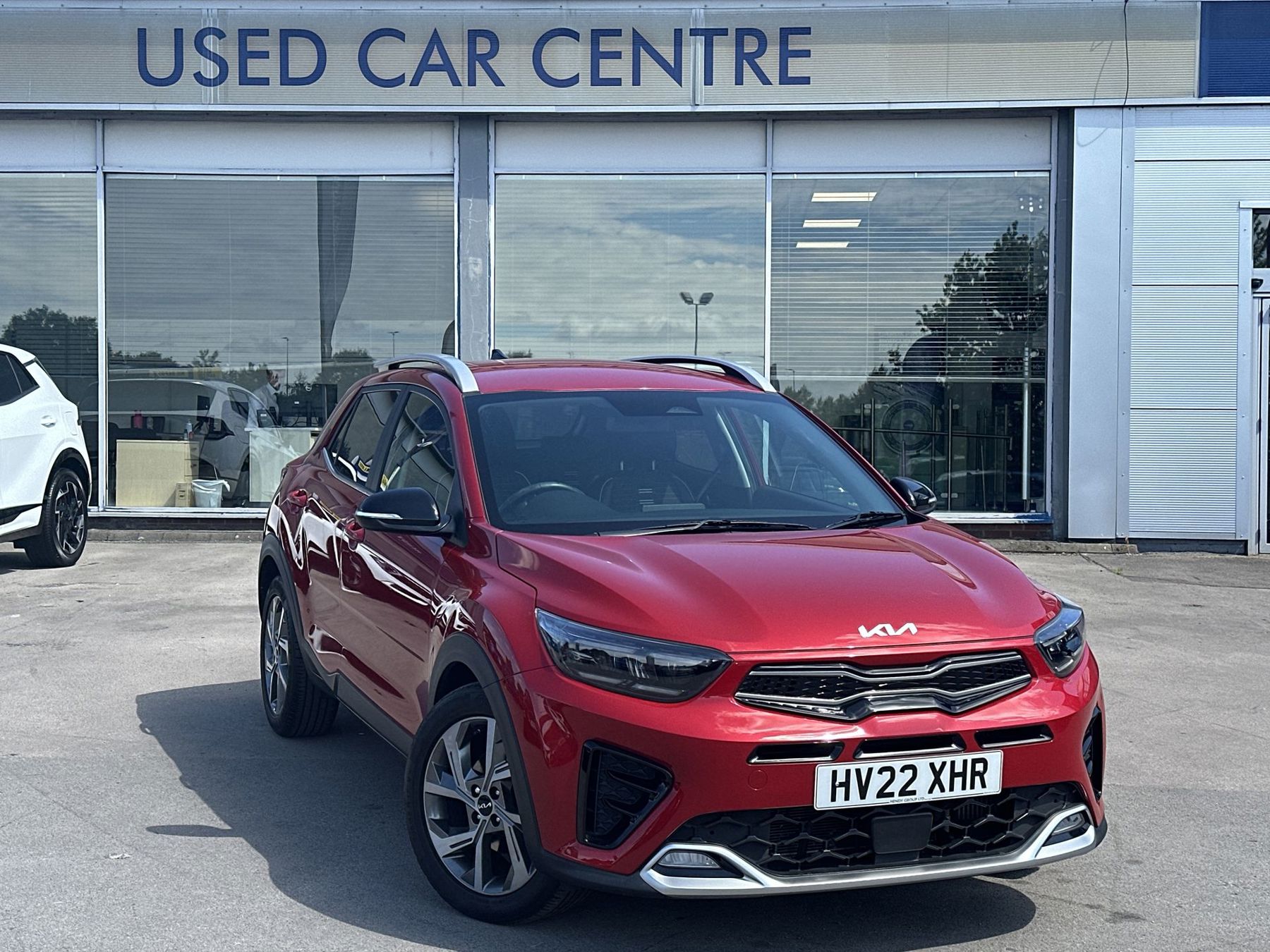 Main listing image - Kia Stonic