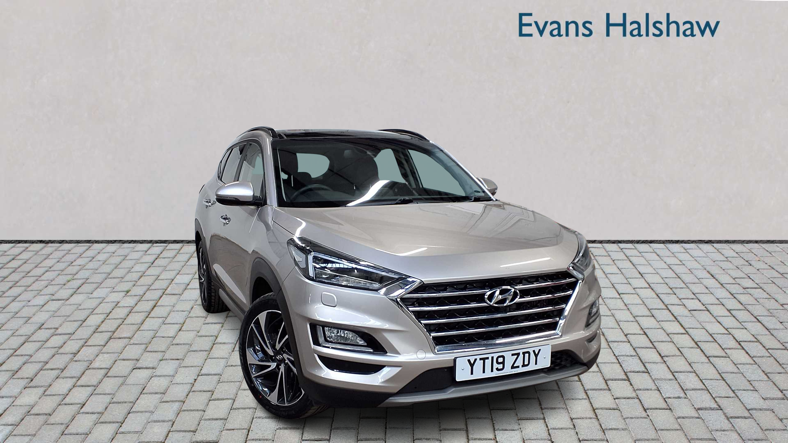 Main listing image - Hyundai Tucson