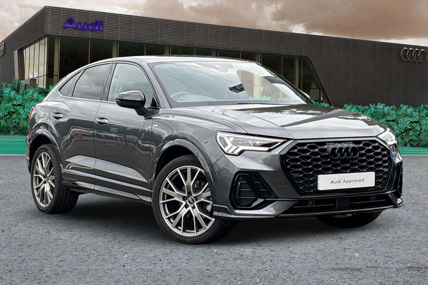 Main listing image - Audi Q3
