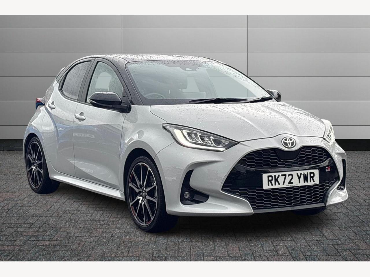 Main listing image - Toyota Yaris