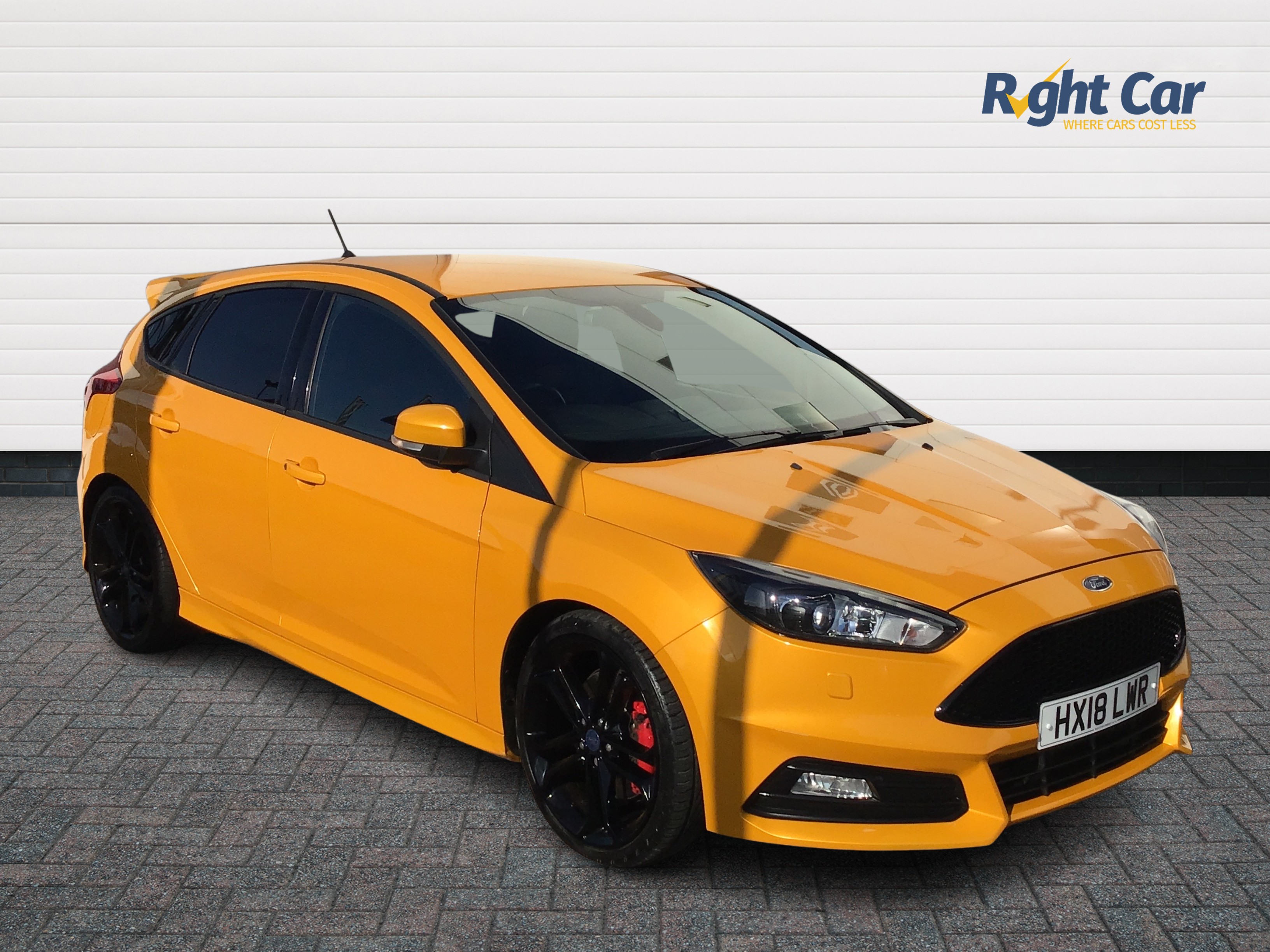 Main listing image - Ford Focus ST