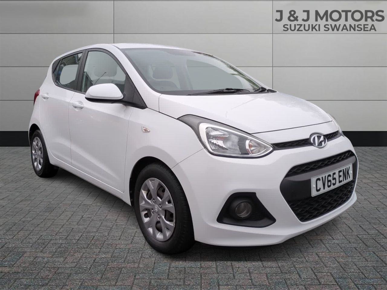 Main listing image - Hyundai i10