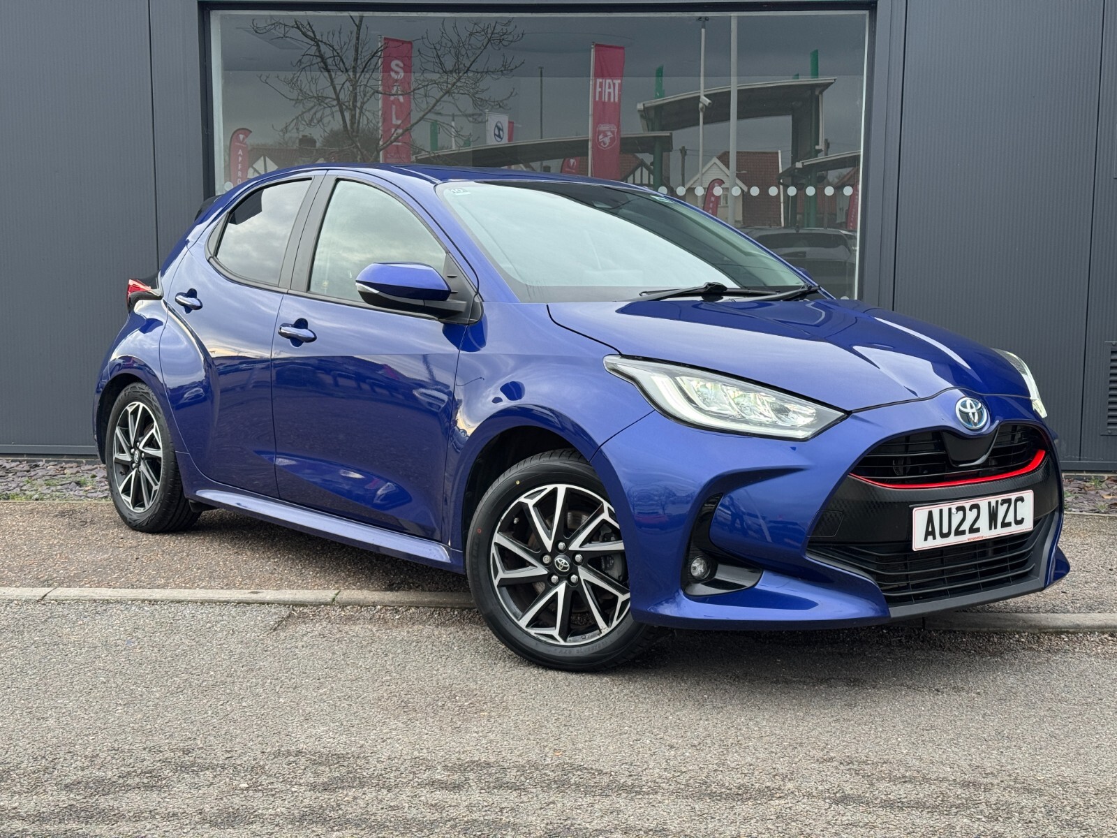 Main listing image - Toyota Yaris