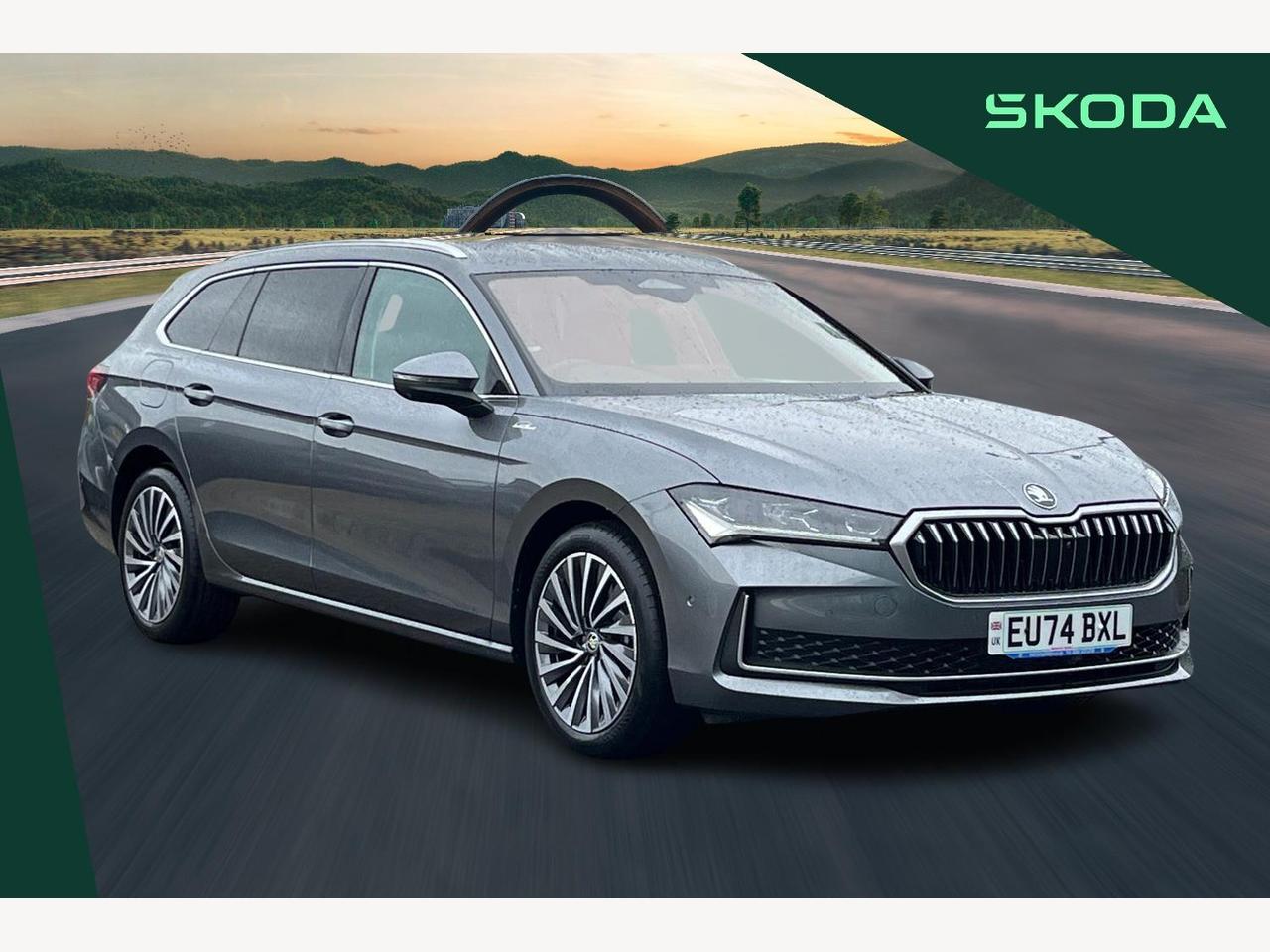 Main listing image - Skoda Superb Estate