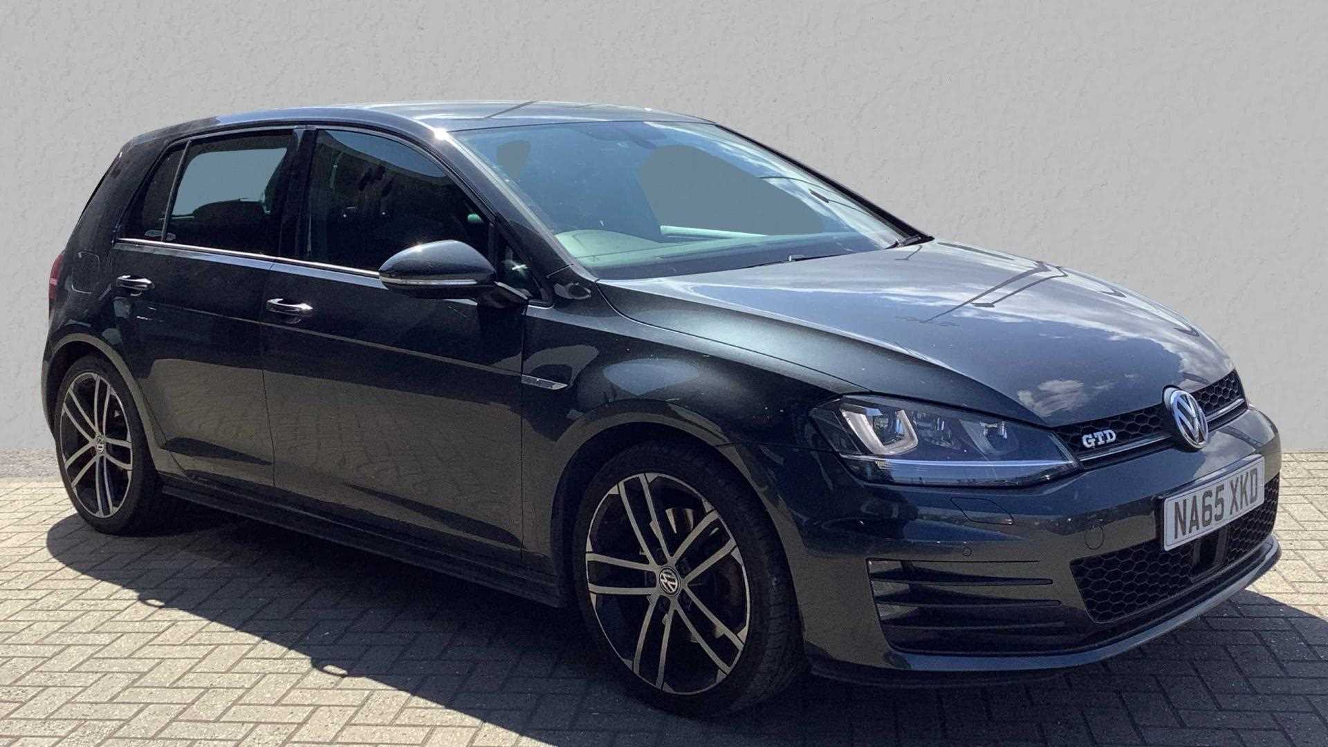 Main listing image - Volkswagen Golf
