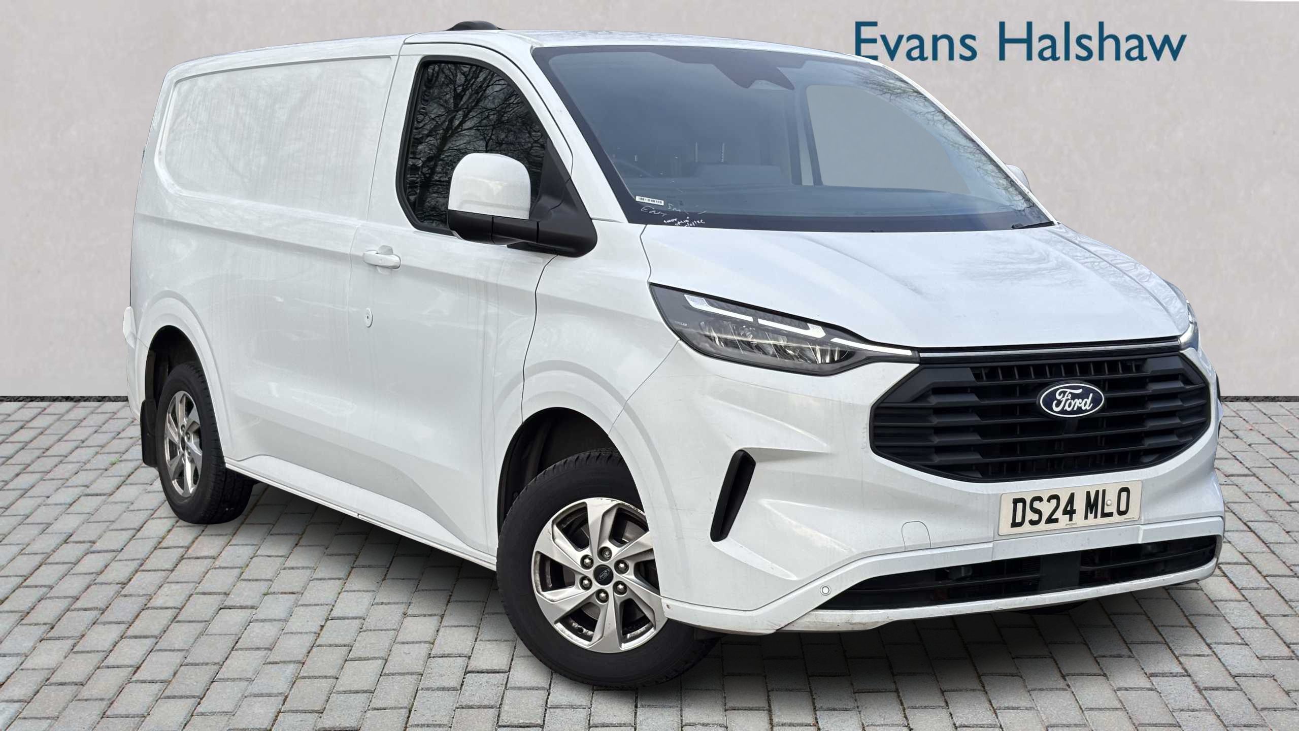 Main listing image - Ford Transit Custom