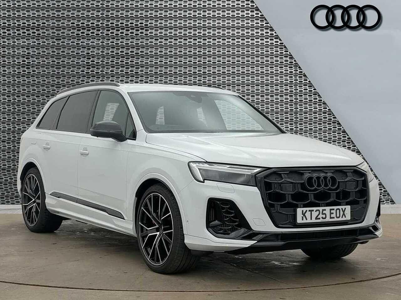 Main listing image - Audi Q7