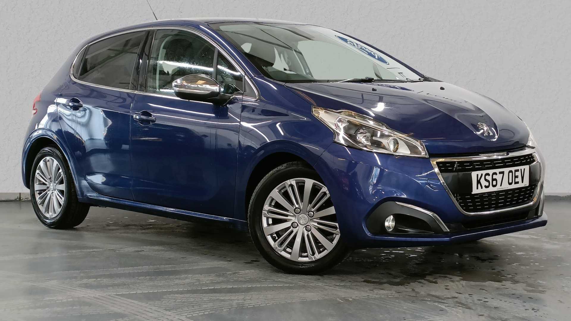 Main listing image - Peugeot 208