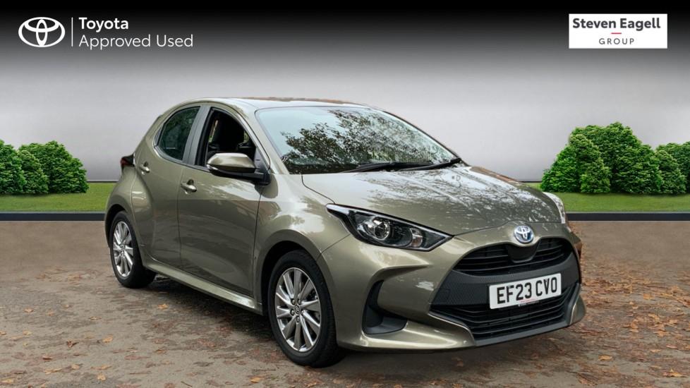 Main listing image - Toyota Yaris