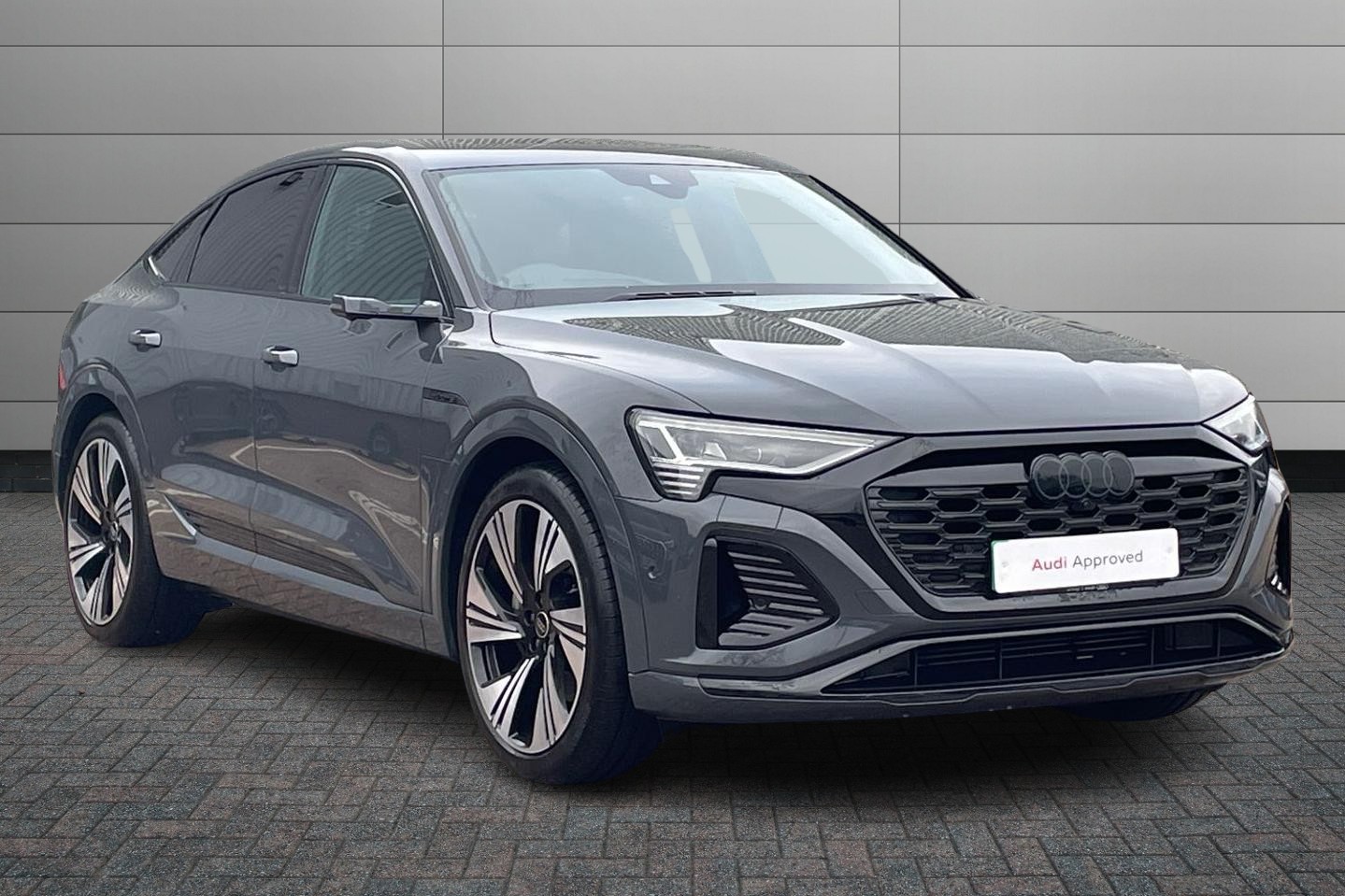 Main listing image - Audi Q8 e-tron