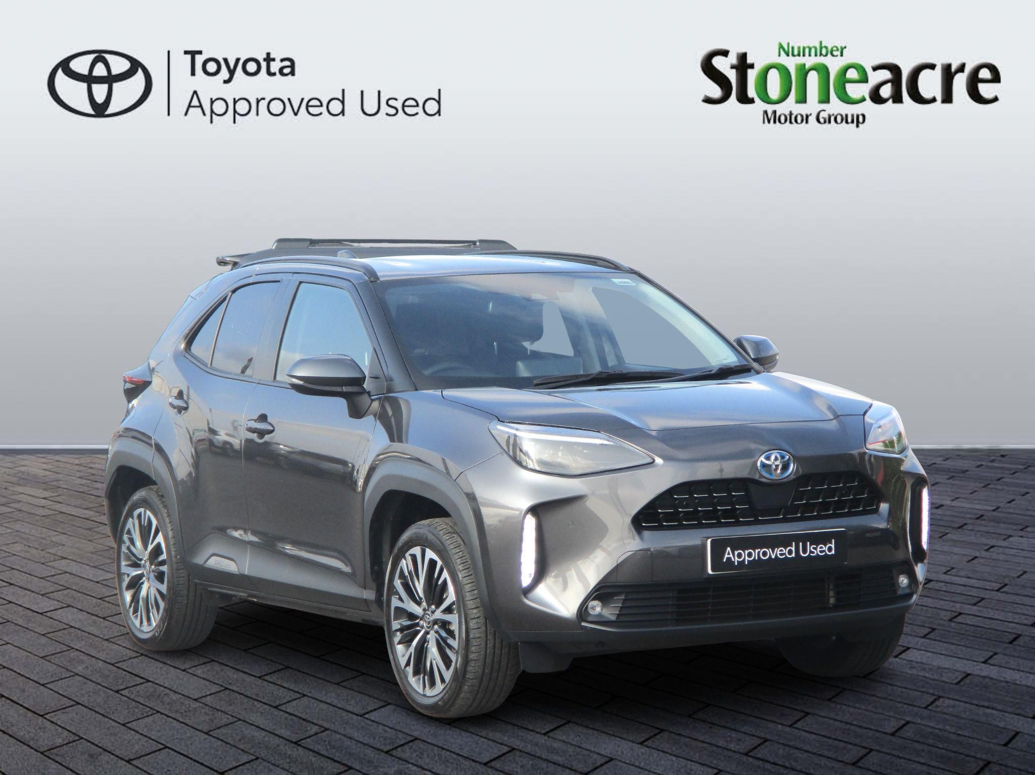 Main listing image - Toyota Yaris Cross