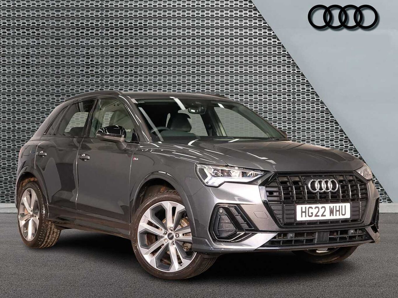 Main listing image - Audi Q3
