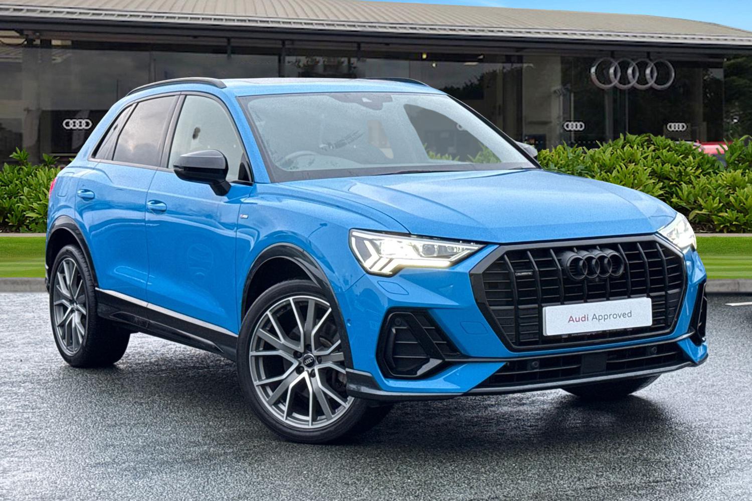 Main listing image - Audi Q3