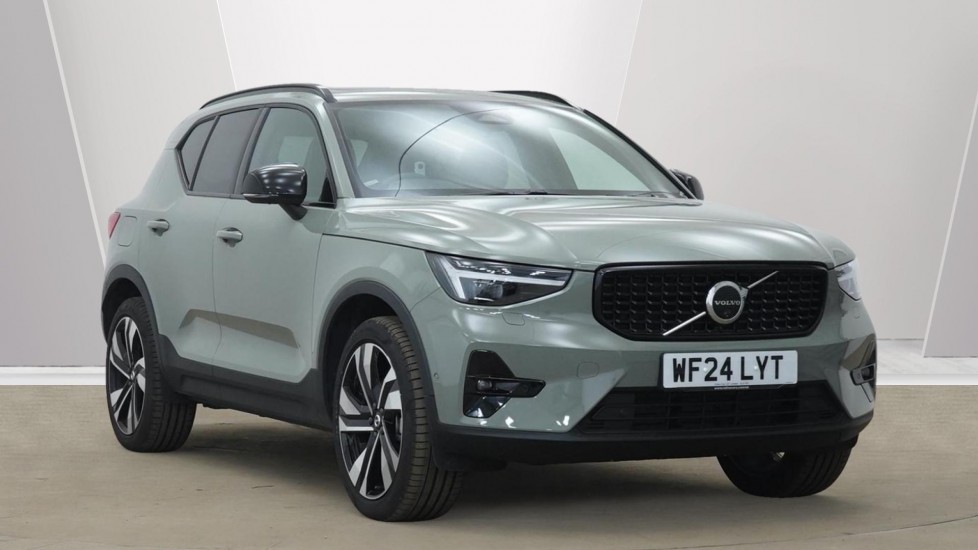 Main listing image - Volvo XC40