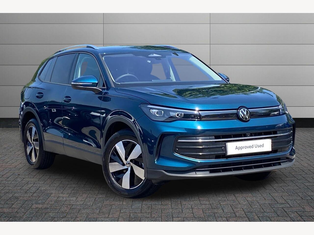 Main listing image - Volkswagen Tiguan