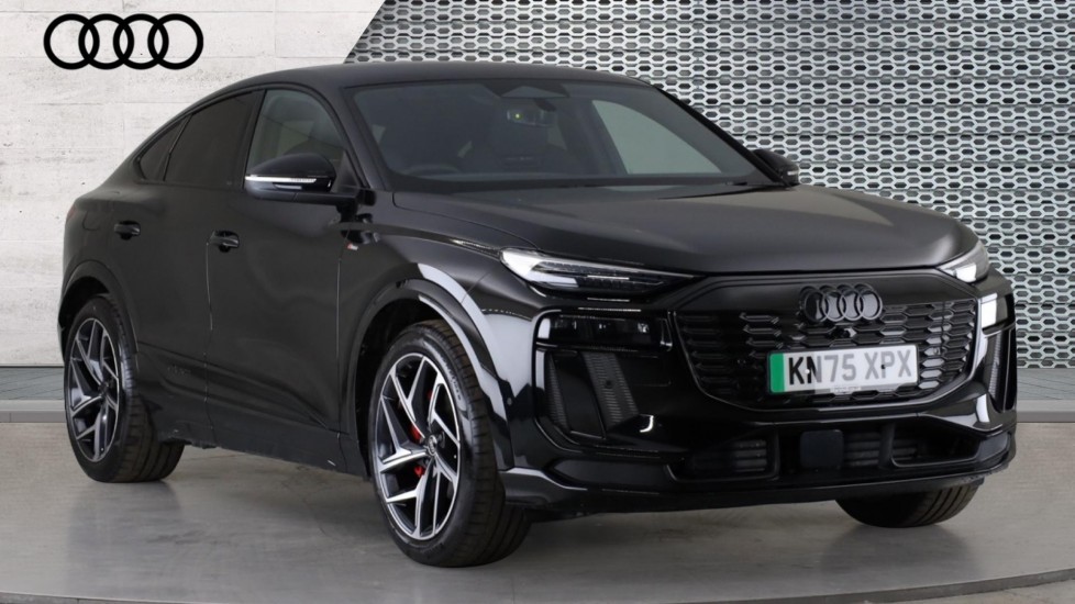 Main listing image - Audi Q6 e-tron