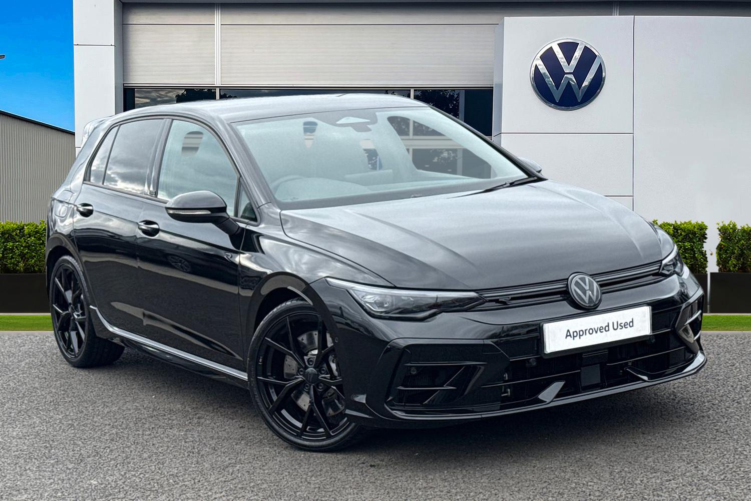Main listing image - Volkswagen Golf R