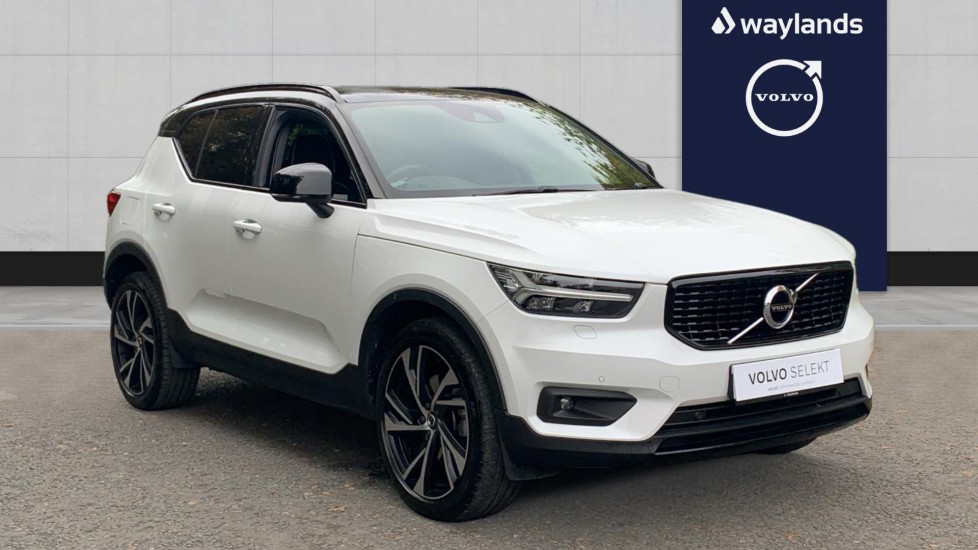 Main listing image - Volvo XC40