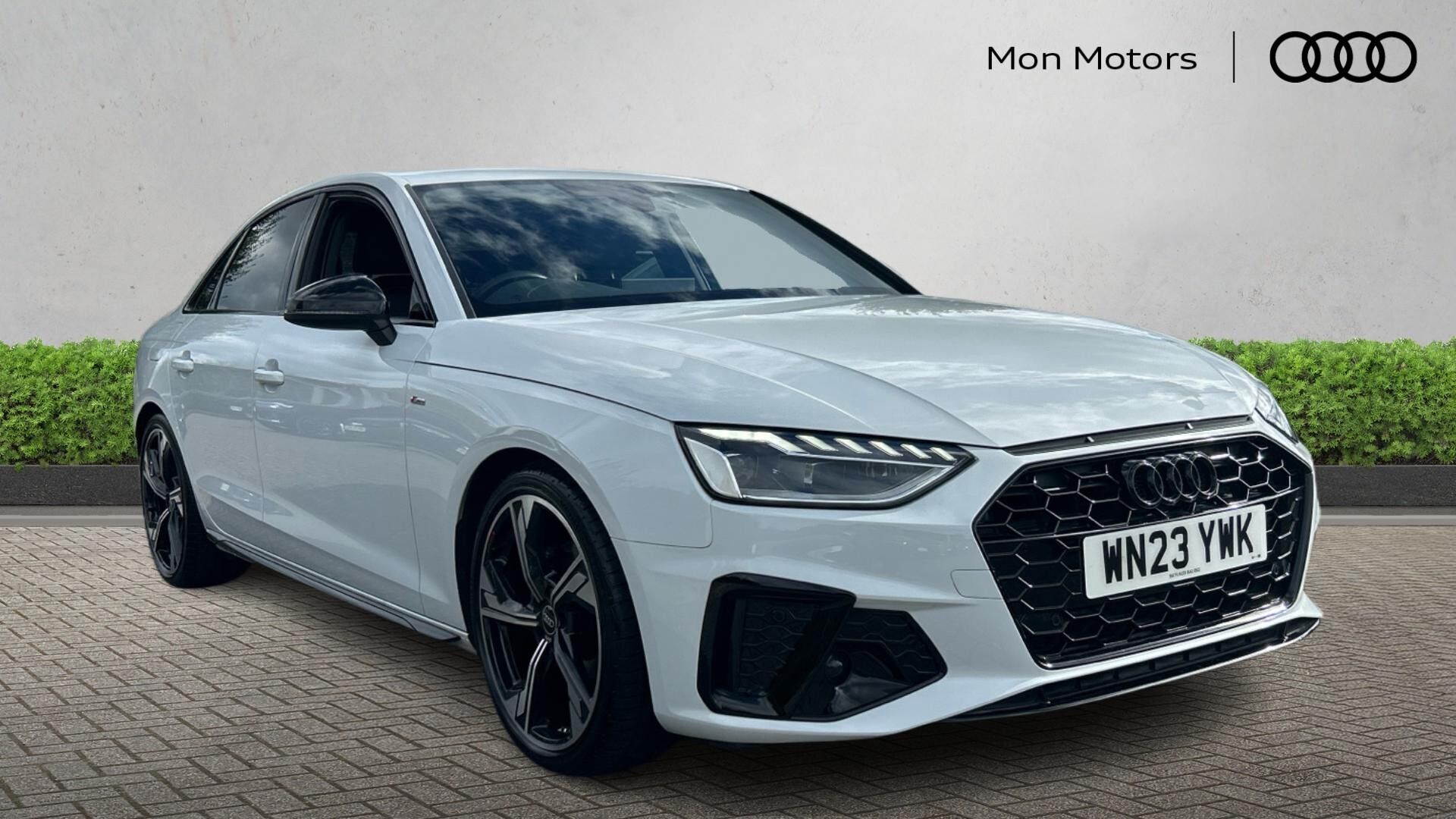 Main listing image - Audi A4
