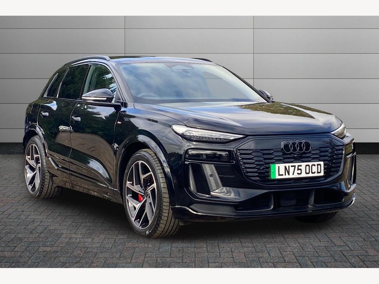 Main listing image - Audi Q6