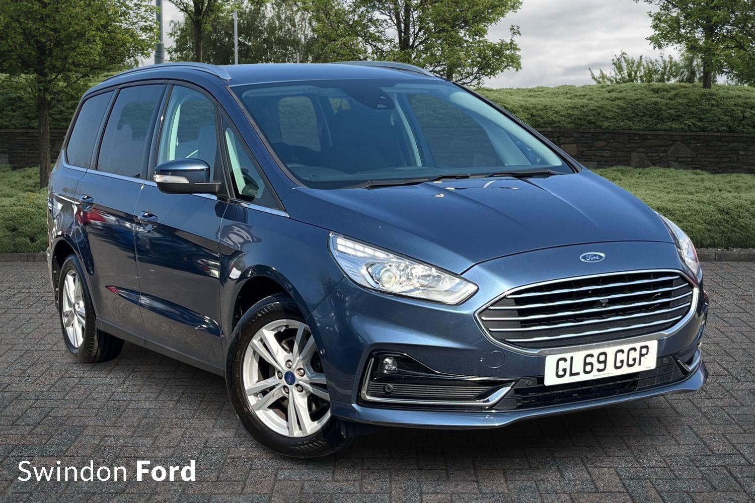 Main listing image - Ford Galaxy