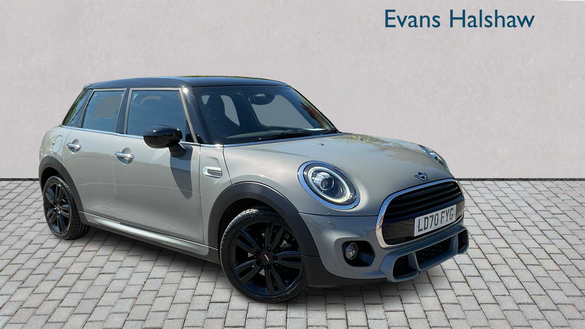 Main listing image - MINI Hatchback 5dr
