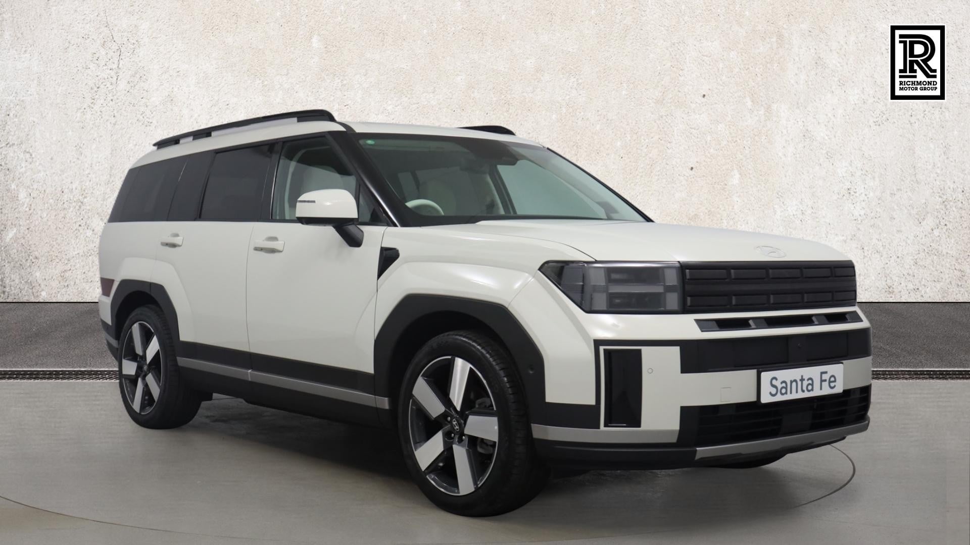 Main listing image - Hyundai Santa Fe