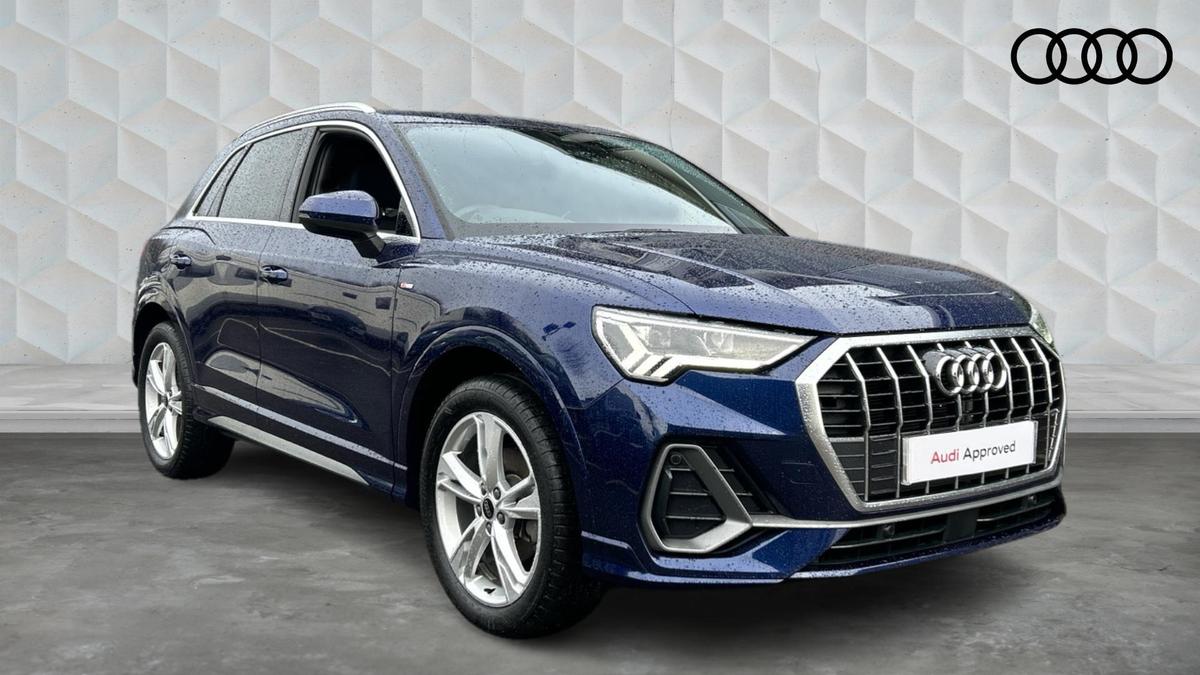 Main listing image - Audi Q3