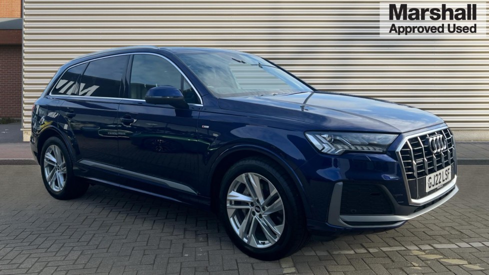 Main listing image - Audi Q7