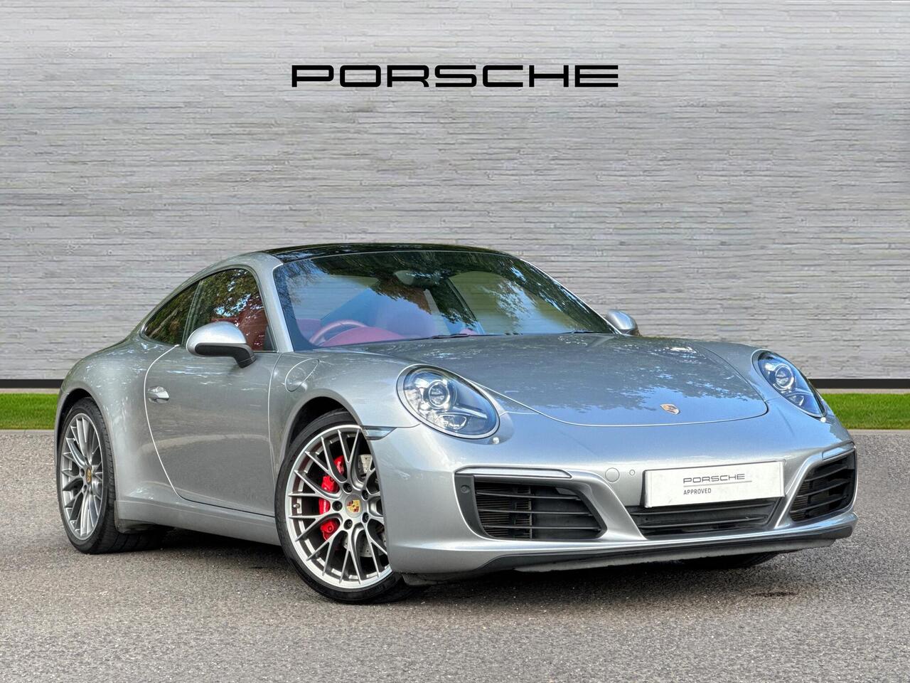 Main listing image - Porsche 911