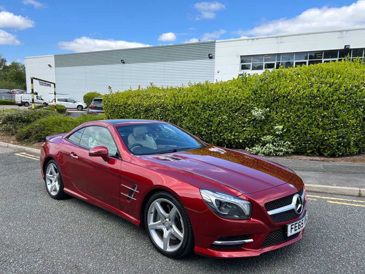 Main listing image - Mercedes-Benz SL-Class