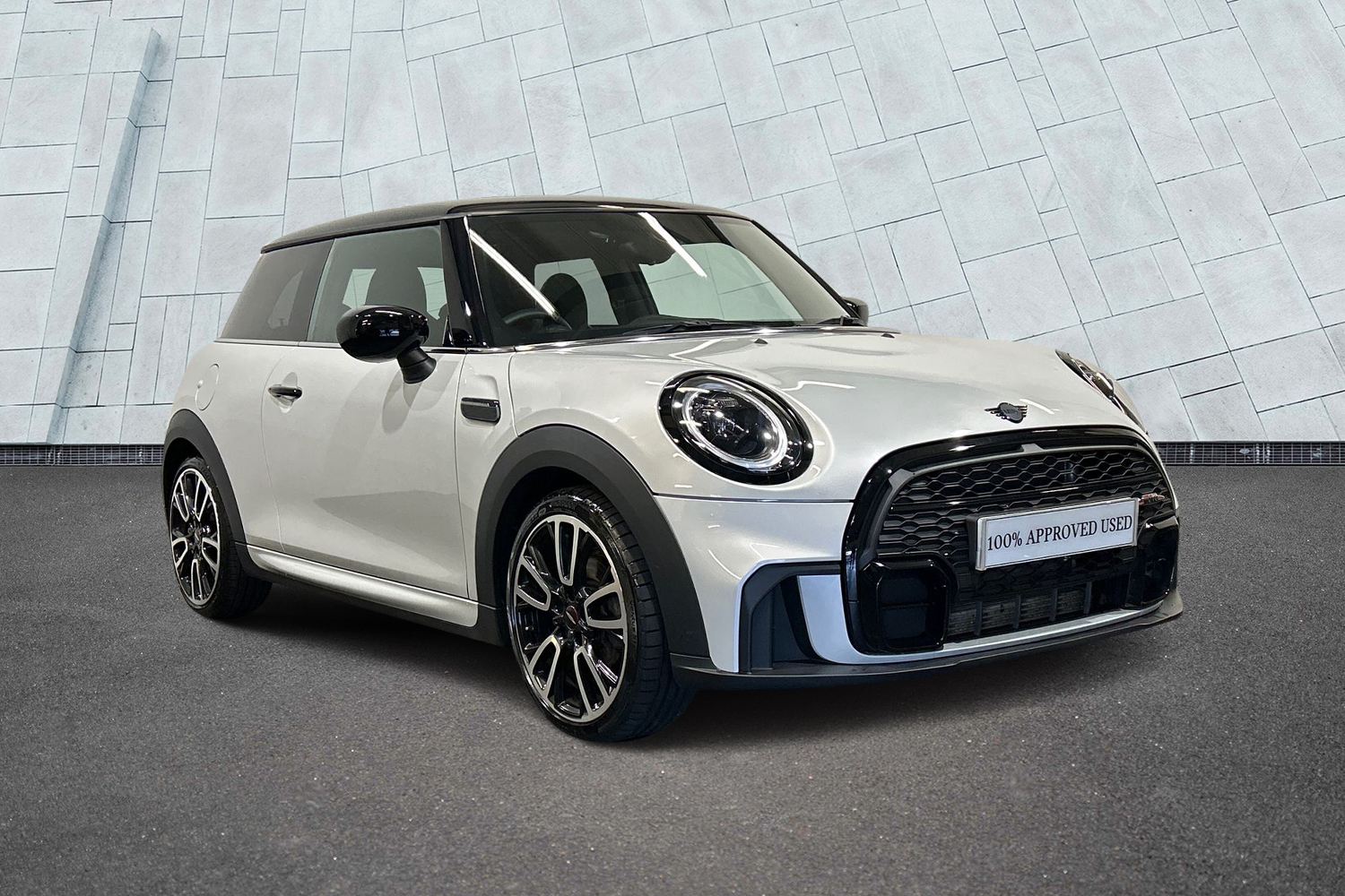 Main listing image - MINI Hatchback