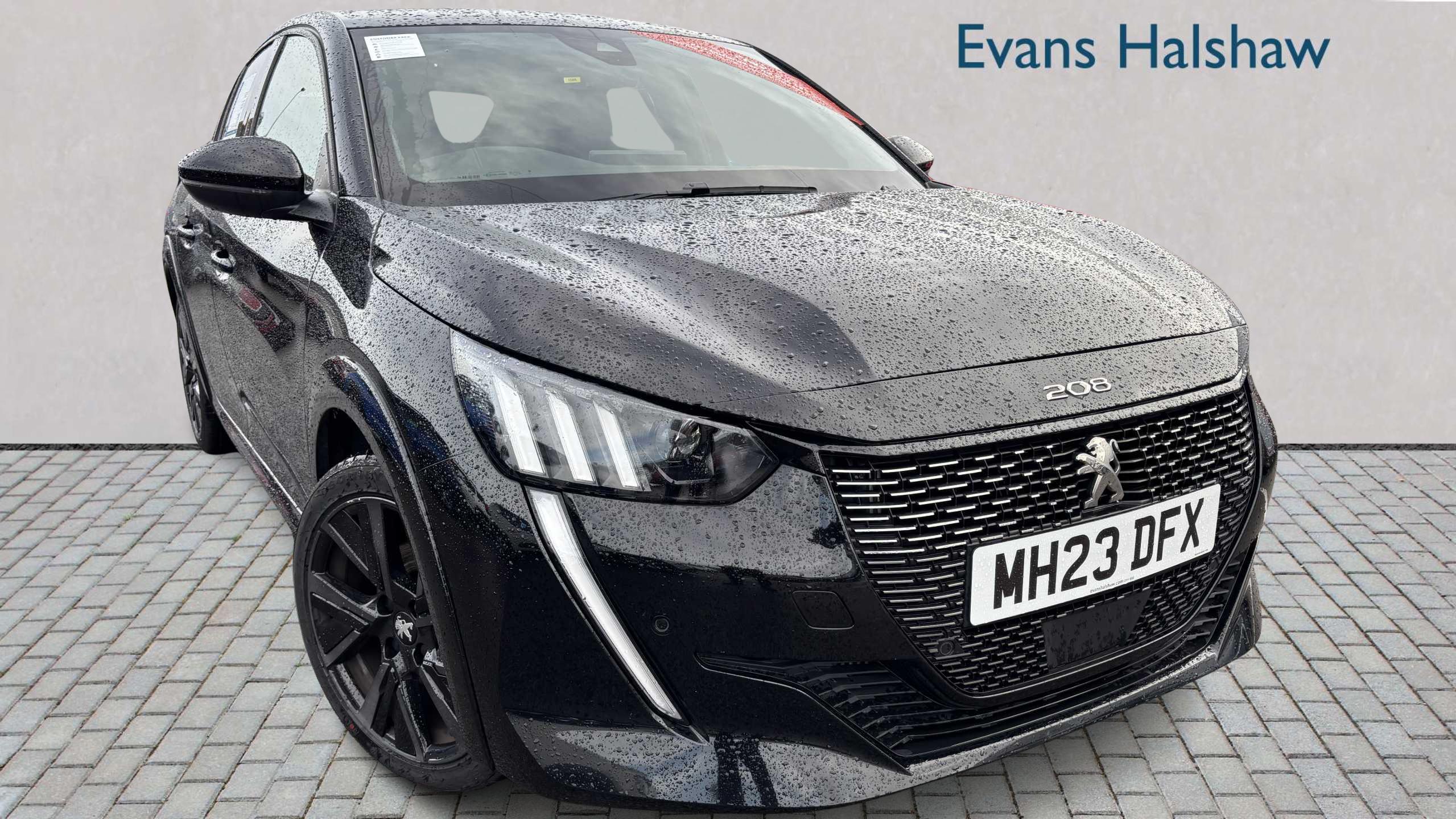 Main listing image - Peugeot 208