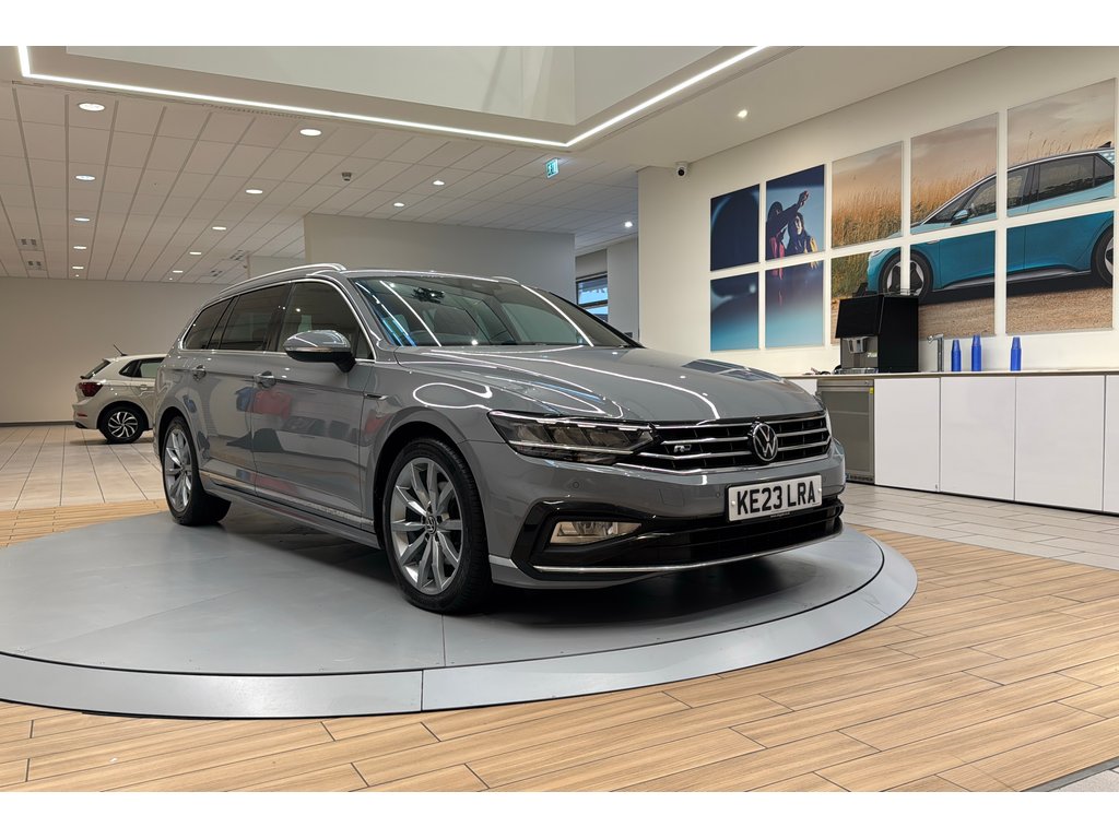 Main listing image - Volkswagen Passat Estate