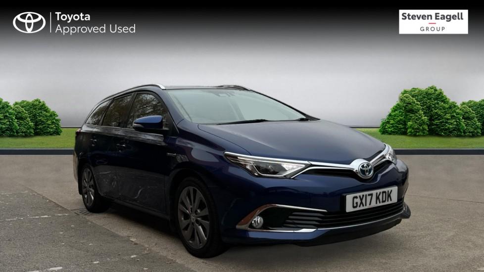 Main listing image - Toyota Auris Touring Sport