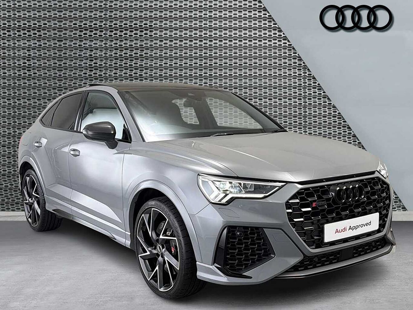 Main listing image - Audi RS Q3