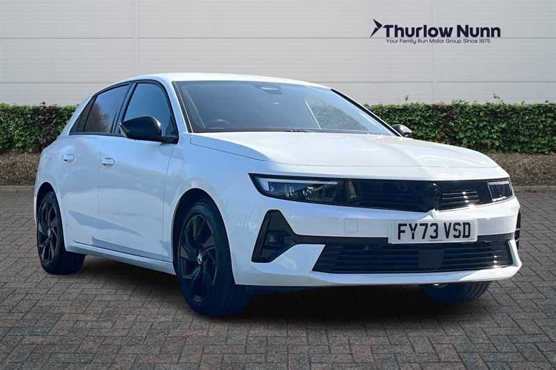 Main listing image - Vauxhall Astra