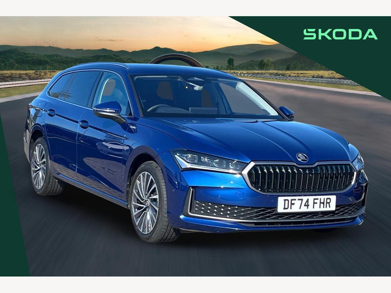 Main listing image - Skoda Superb Estate