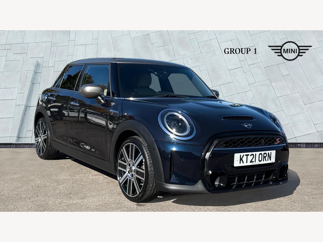 Main listing image - MINI Hatchback 5dr