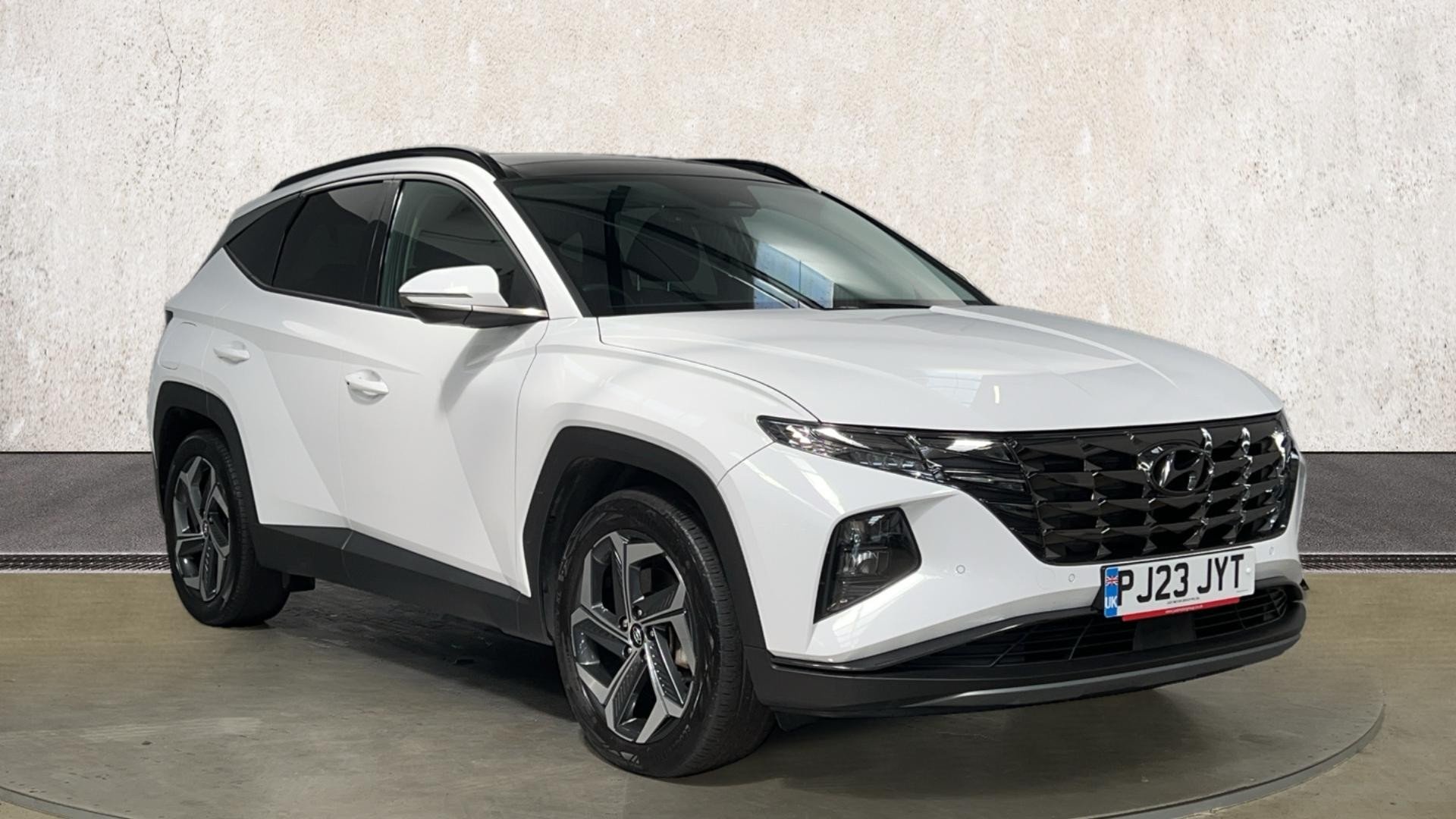 Main listing image - Hyundai Tucson
