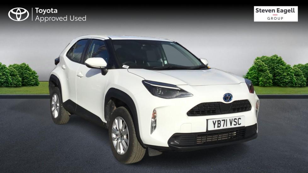 Main listing image - Toyota Yaris Cross