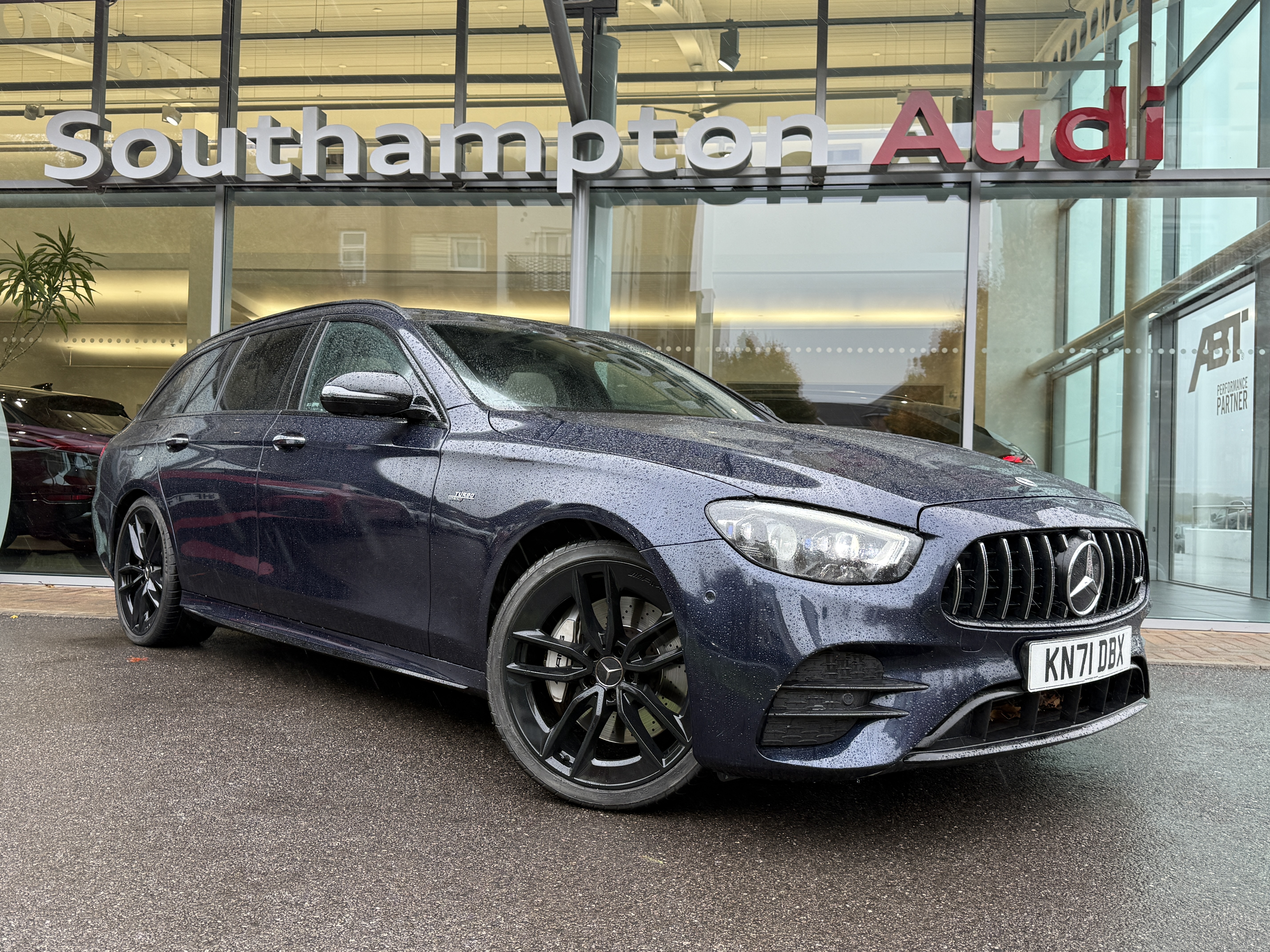 Main listing image - Mercedes-Benz E-Class