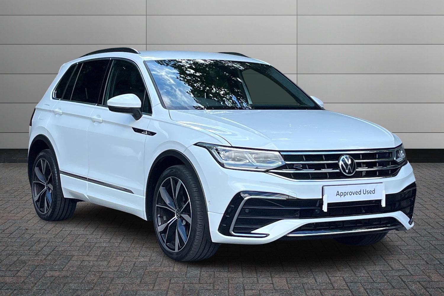 Main listing image - Volkswagen Tiguan