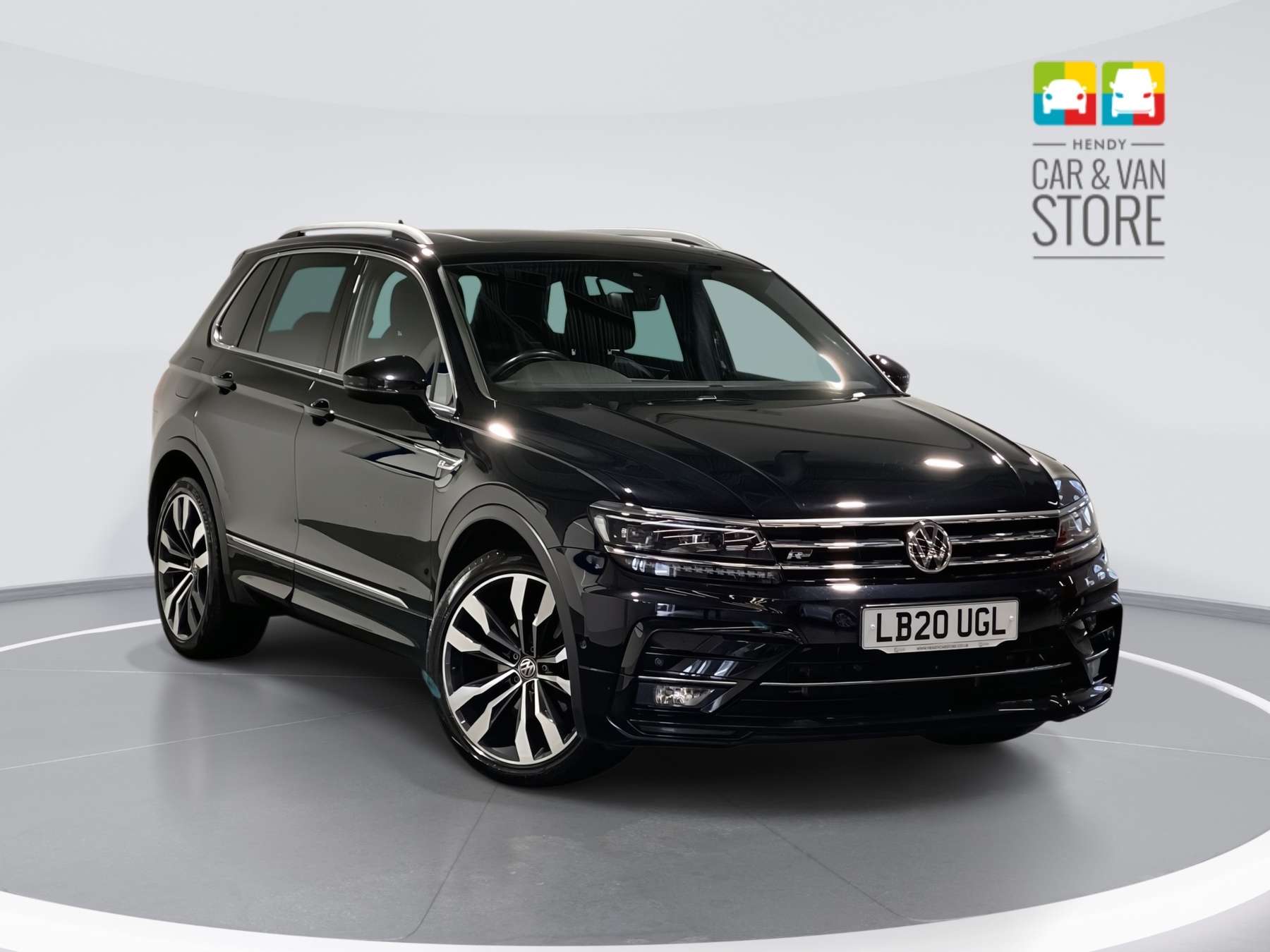 Main listing image - Volkswagen Tiguan