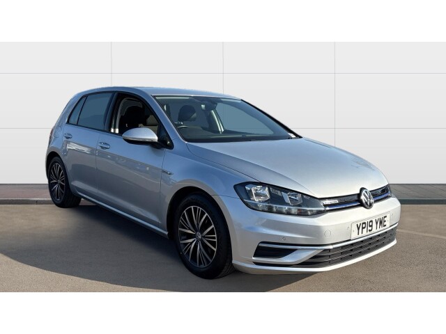 Main listing image - Volkswagen Golf