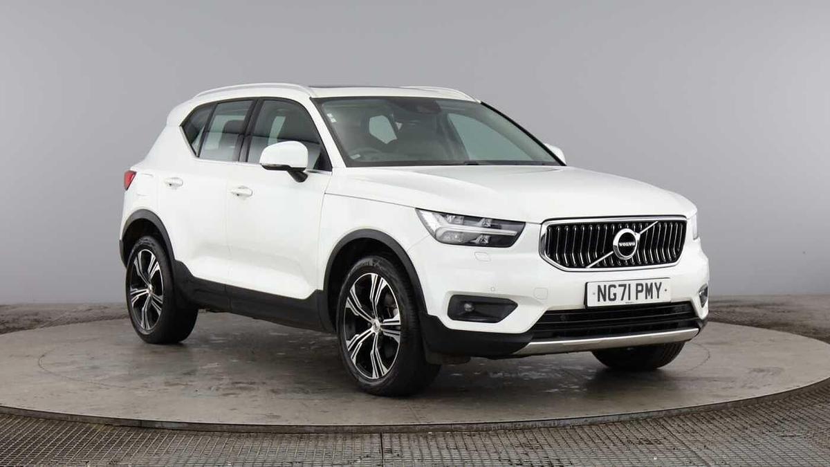 Main listing image - Volvo XC40