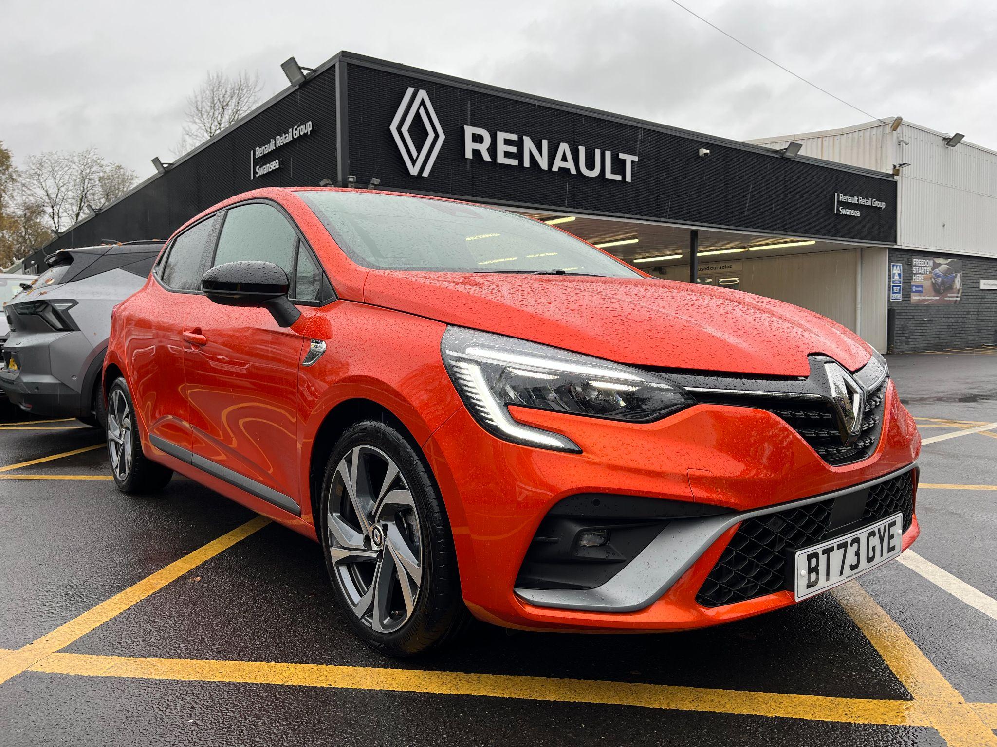 Main listing image - Renault Clio