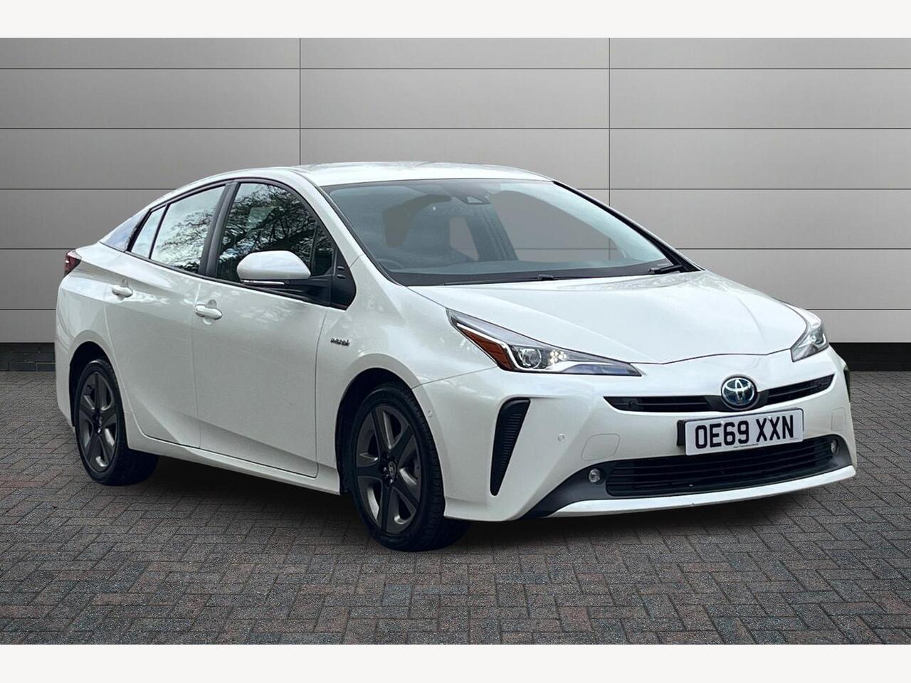Main listing image - Toyota Prius